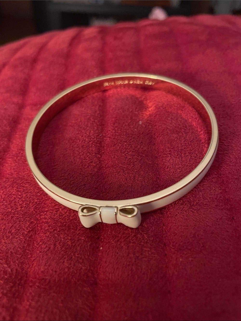Kate Spade Bow Accent White and Gold Bangle Bracelet EUC